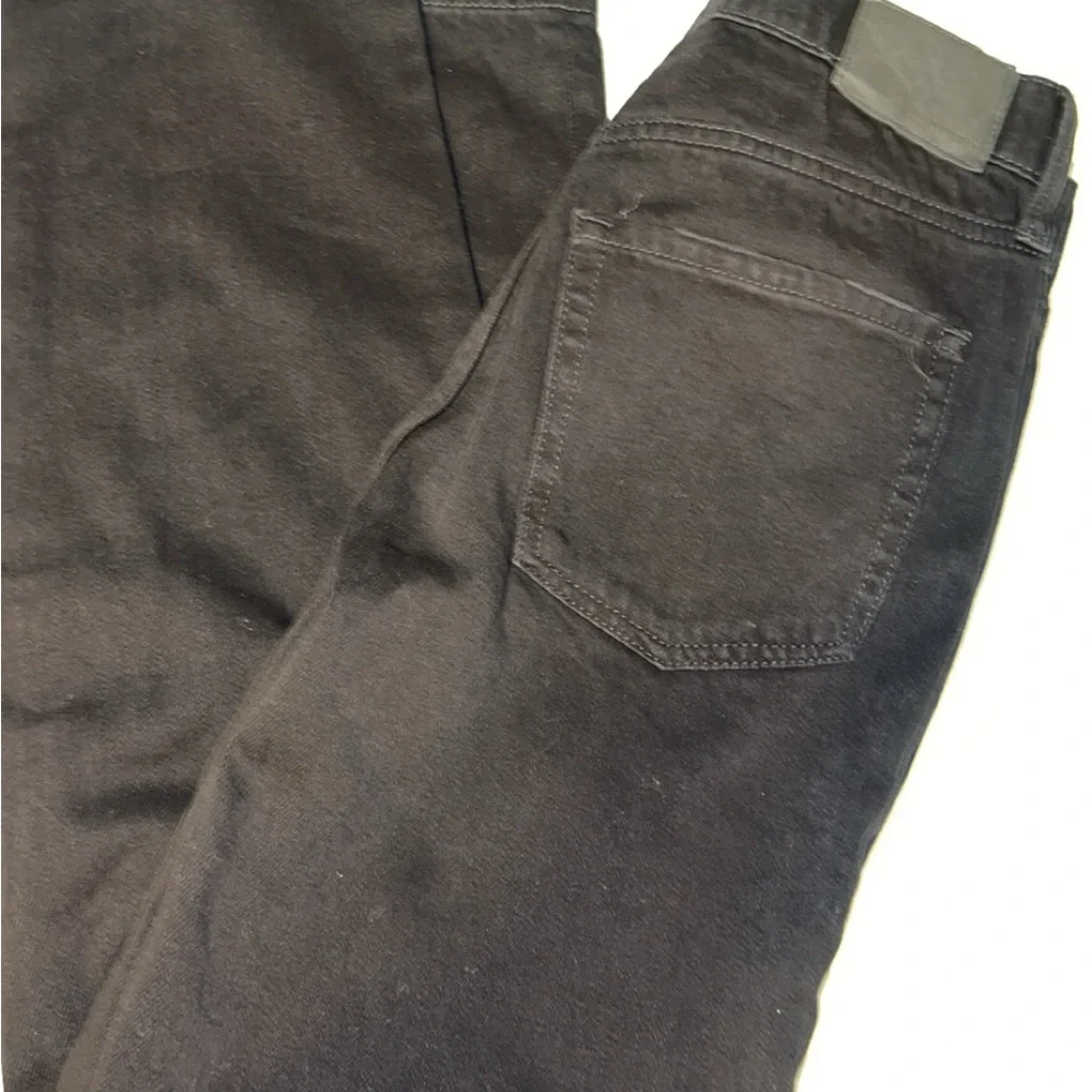 Black Distressed Women's Jeans - Picture 7 of 7
